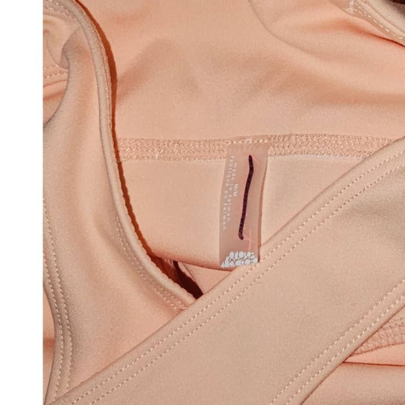 New Free People FP MOVEMENT Back It Up One-sie $98 LARGE Peach LEOTARD - Picture 6 of 8